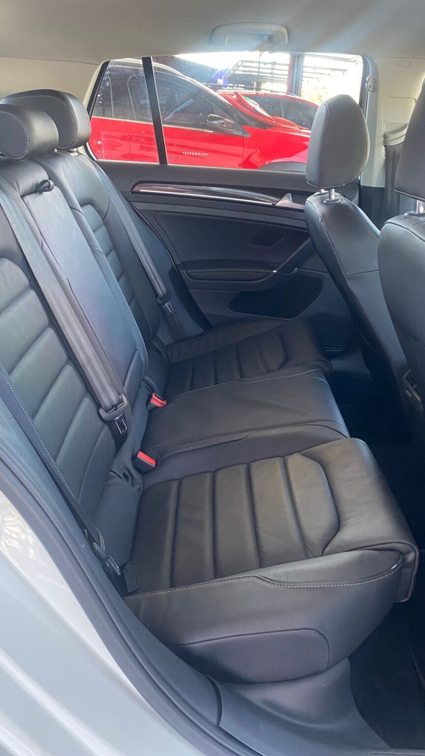 0c0f853e-631d-4a9f-a59e-2b7125826a24